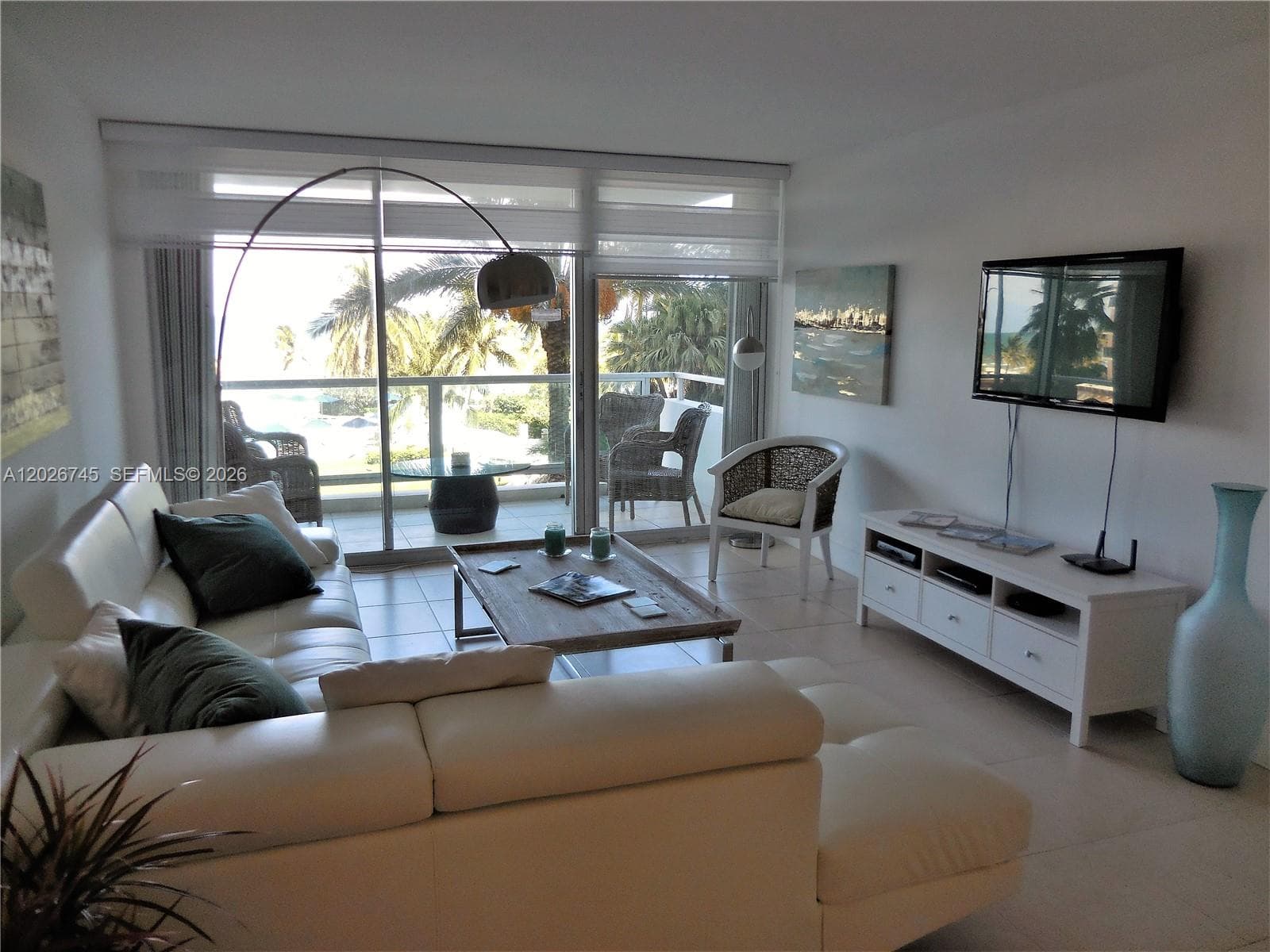A12026745 — Miami Beach — 46