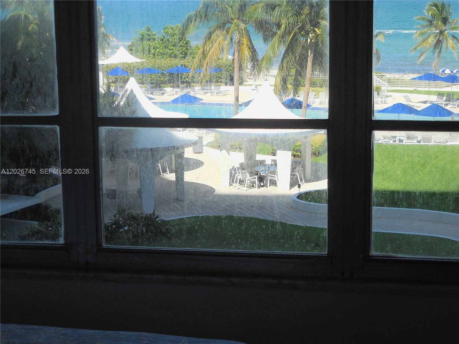 A12026745 — Miami Beach — 43