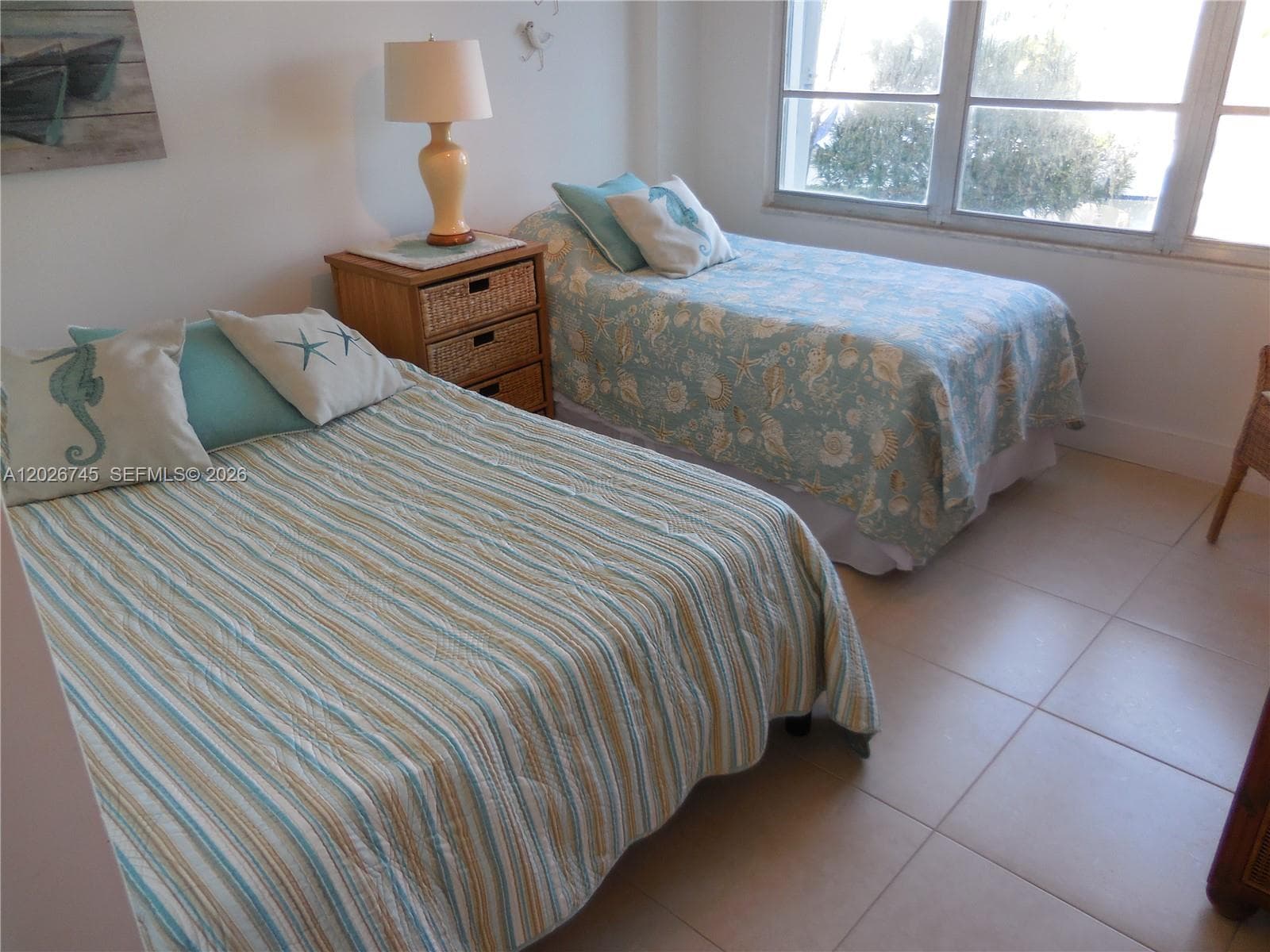A12026745 — Miami Beach — 24