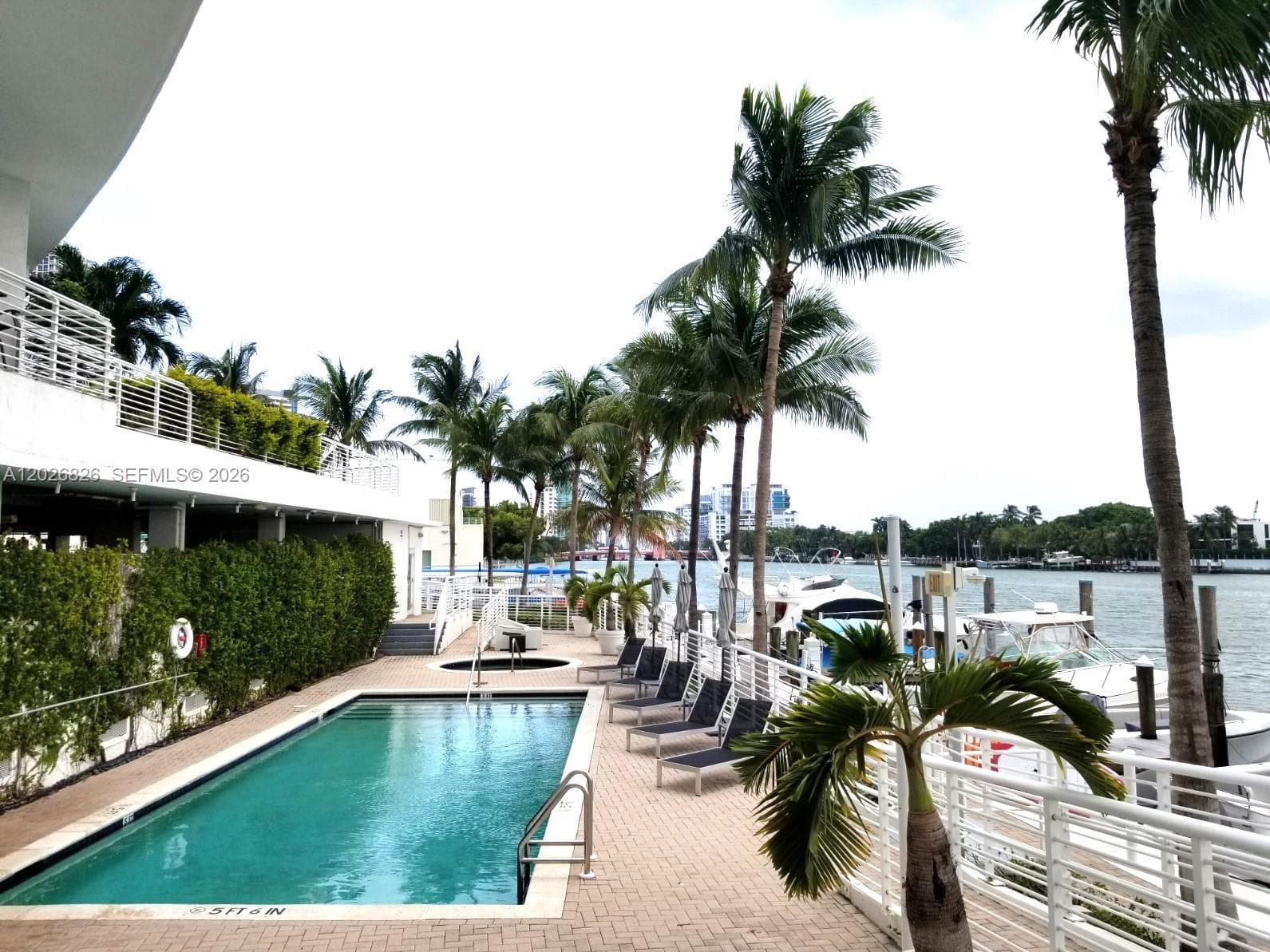 A12026826 — Miami Beach — 24
