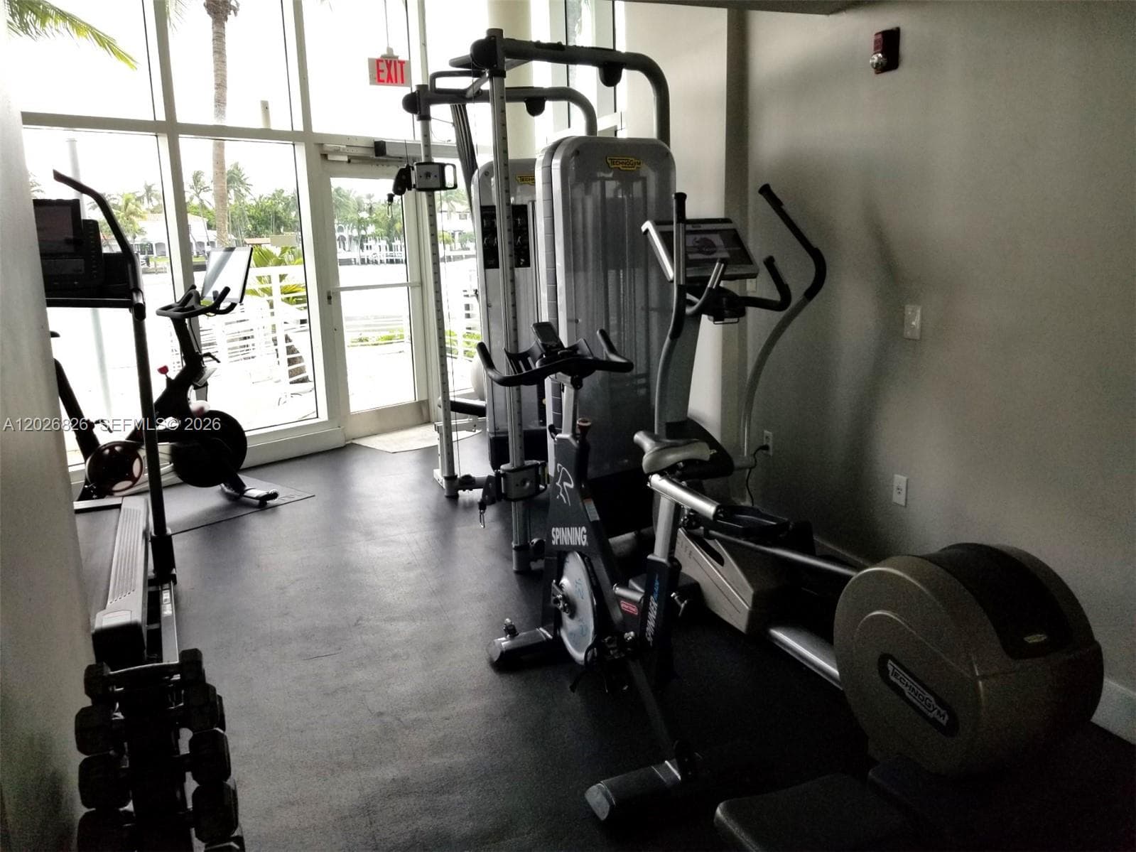 A12026826 — Miami Beach — 29