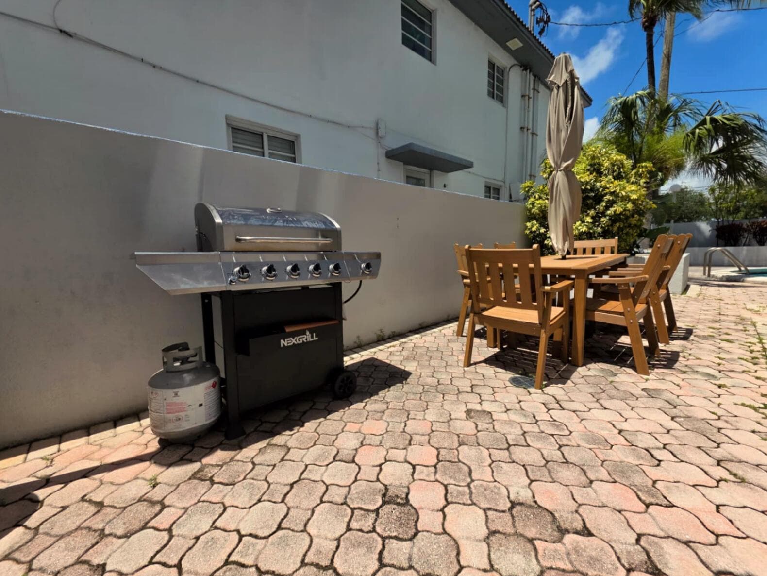 B26033857 — Miami Beach — 19