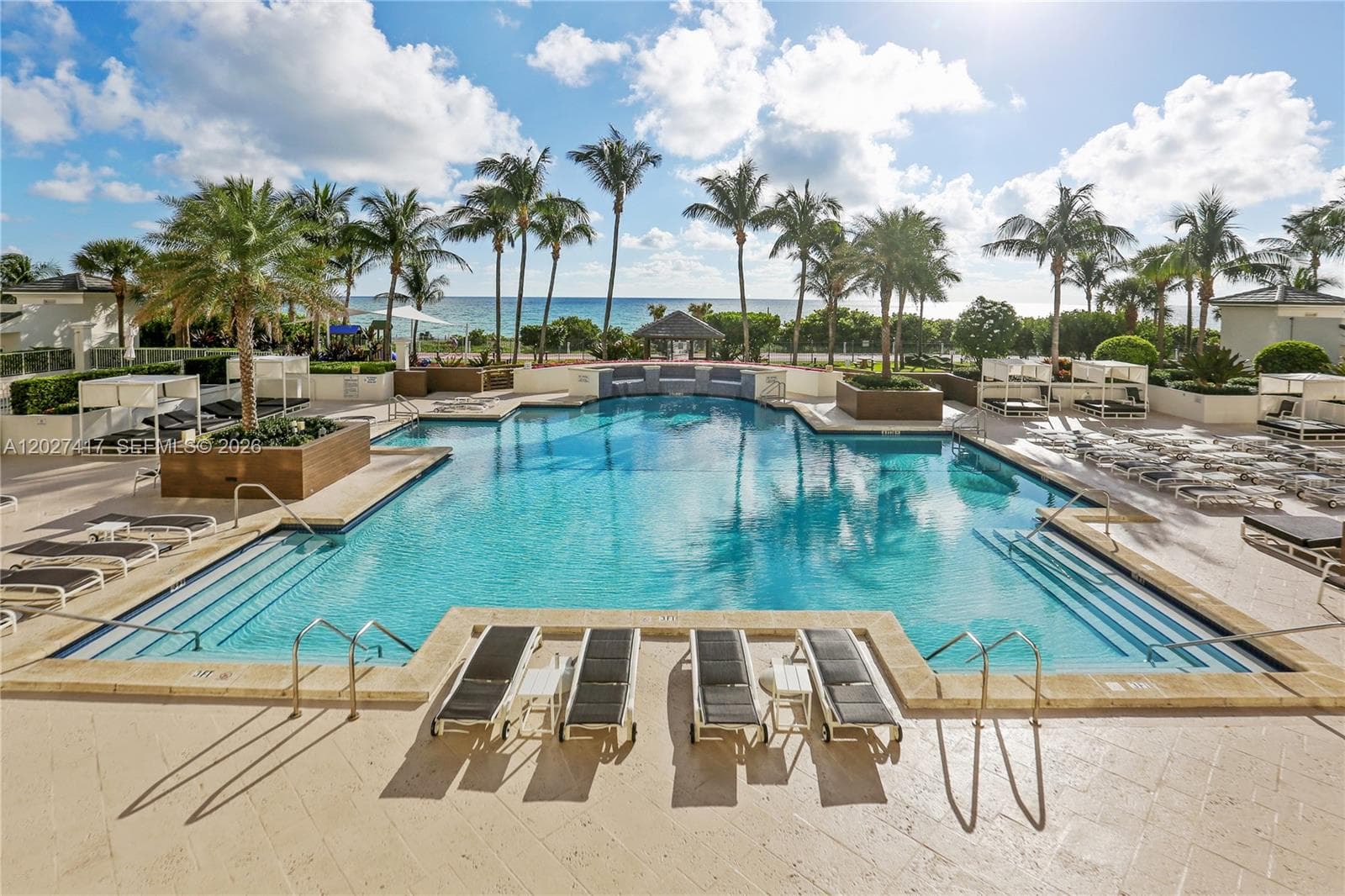 A12027417 — Miami Beach — 56