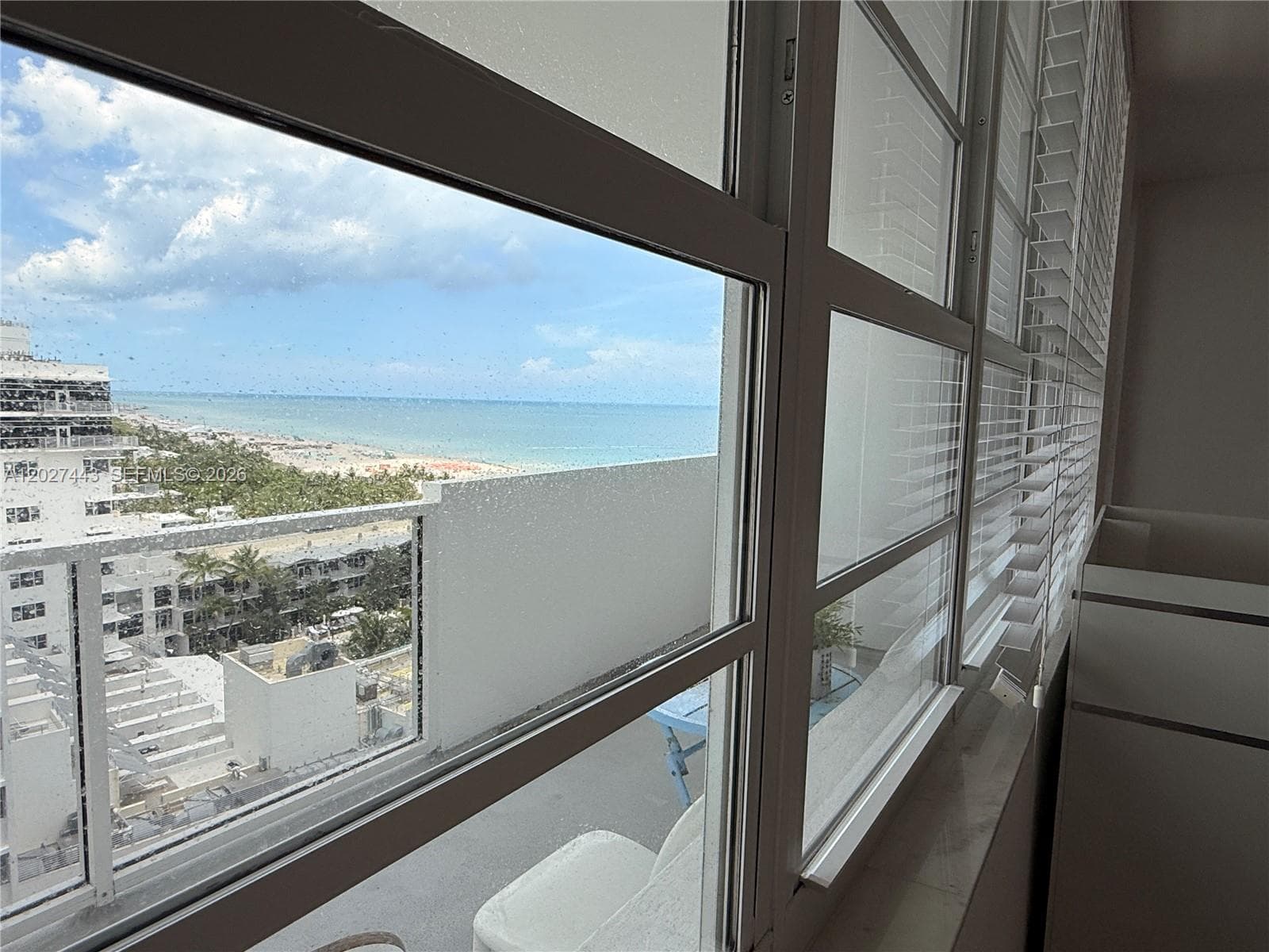 A12027443 — Miami Beach — 14