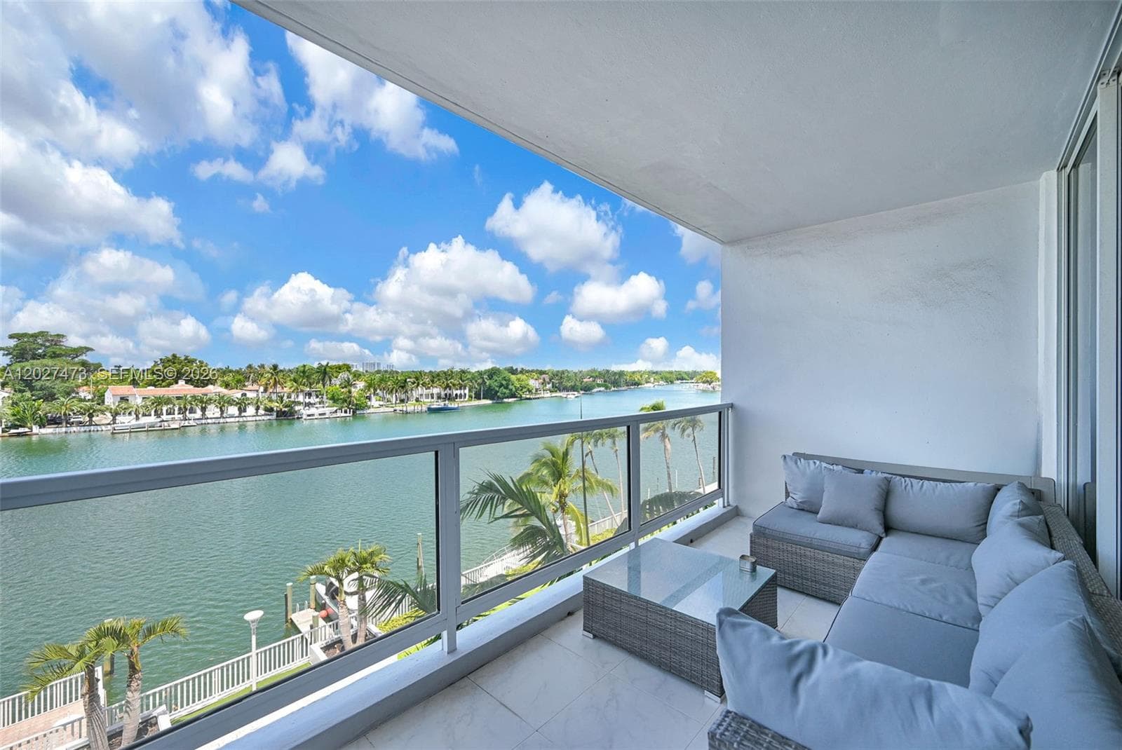 A12027473 — Miami Beach — 3