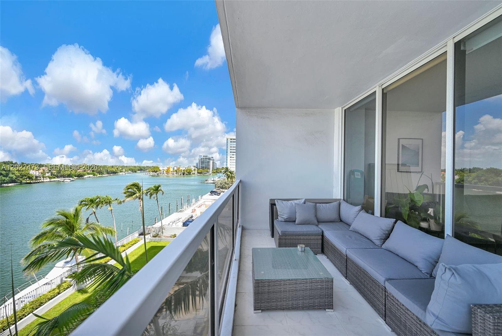 A12027473 — Miami Beach — 4