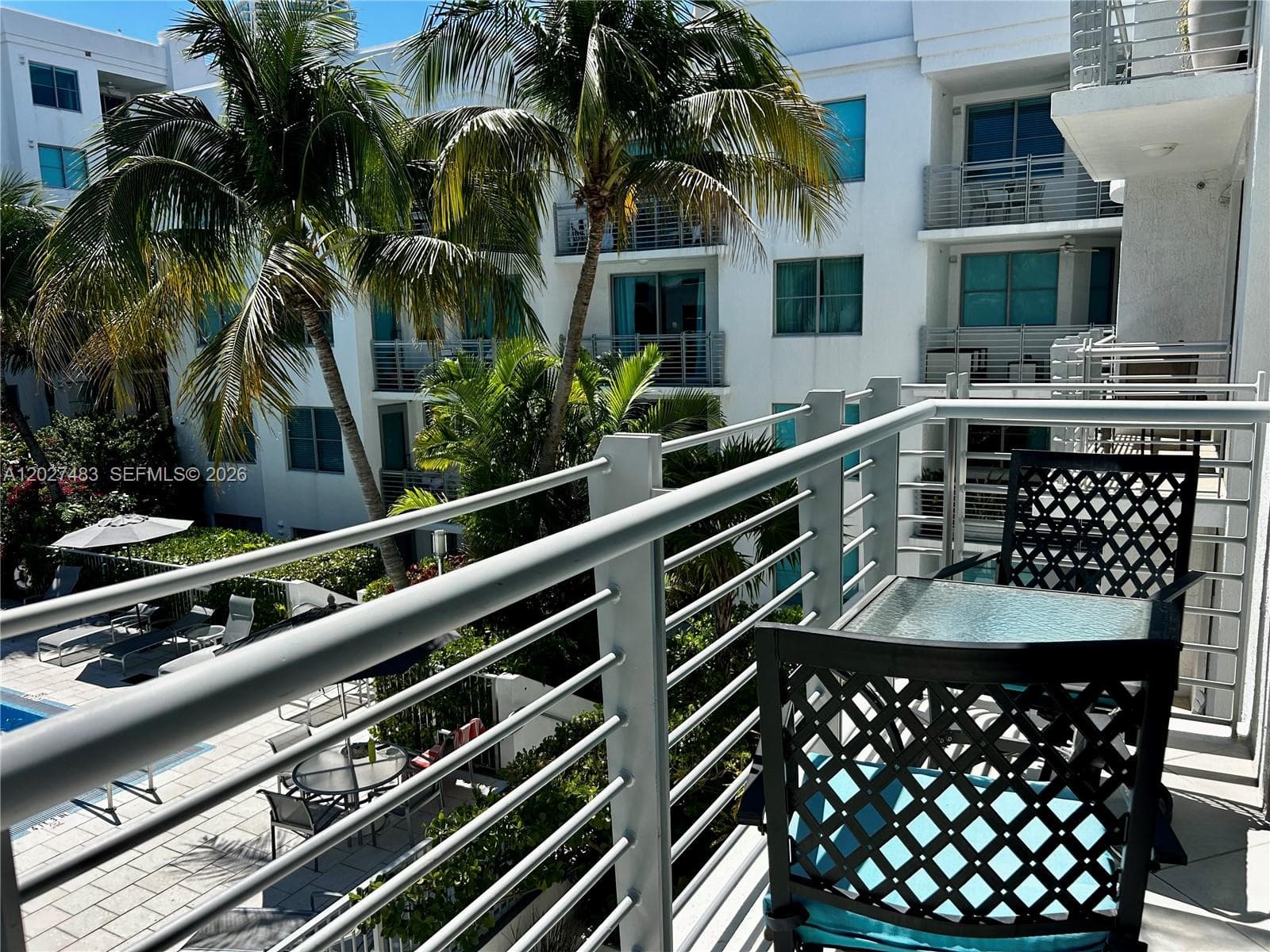 A12027483 — Miami Beach — 9