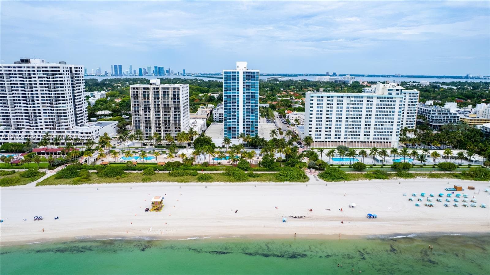 A12027486 — Miami Beach — 63