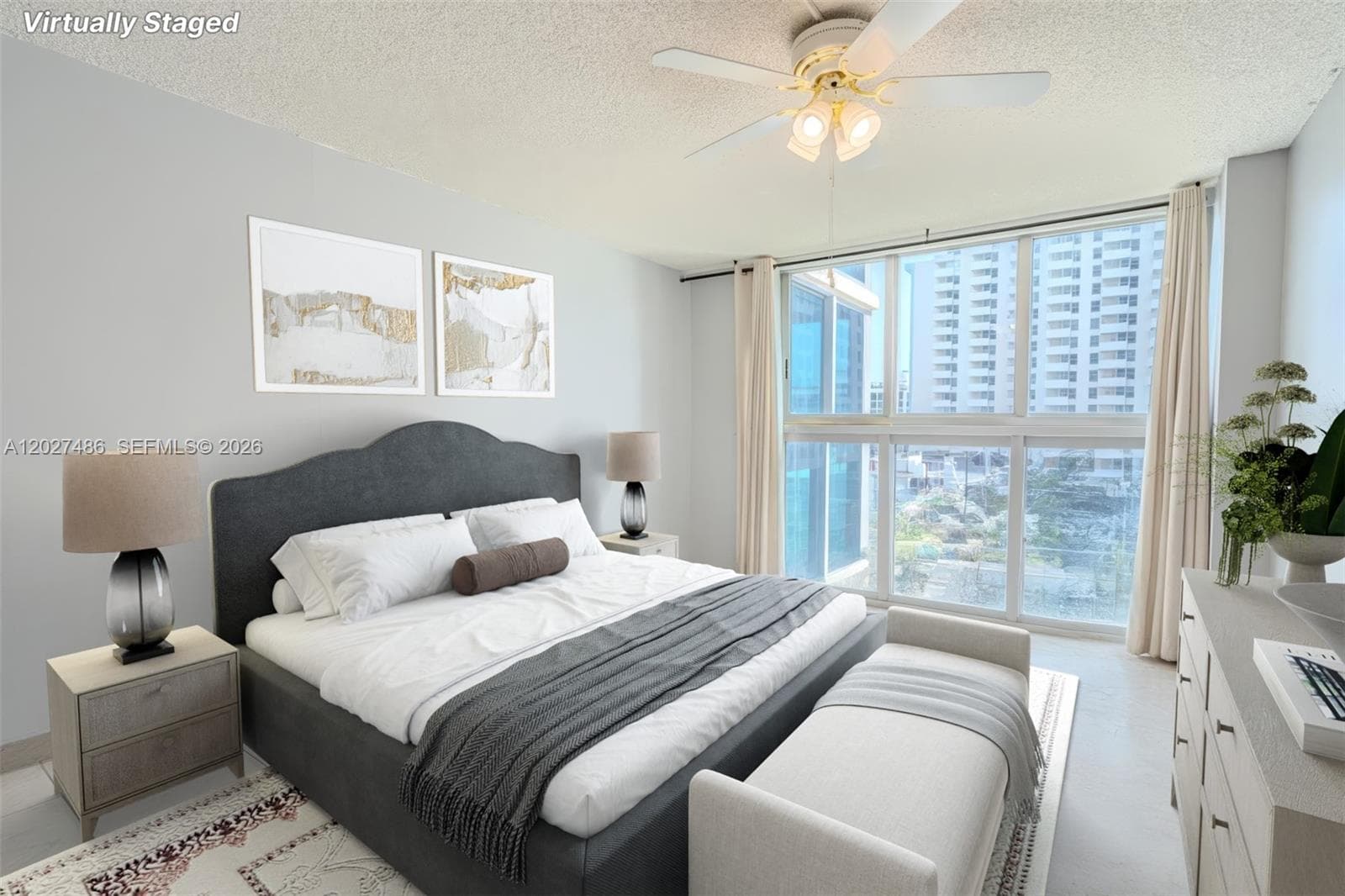 A12027486 — Miami Beach — 37
