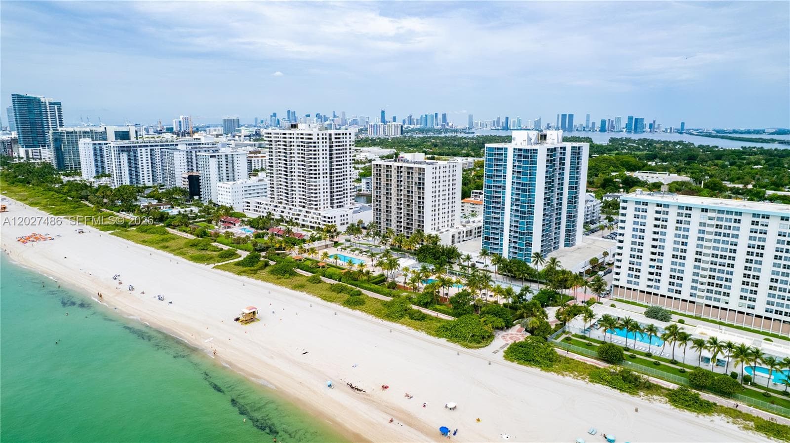 A12027486 — Miami Beach — 60