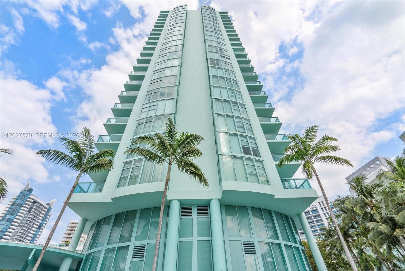 A12027570 — Miami Beach — 2