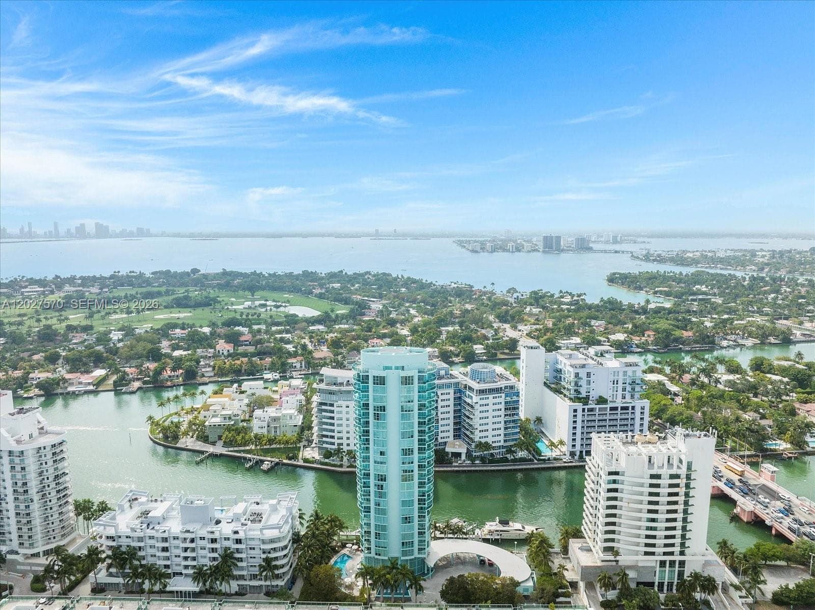 A12027570 — Miami Beach — 40