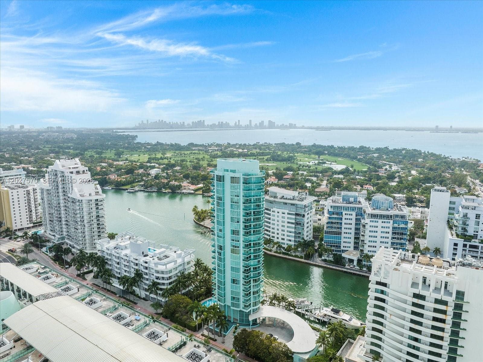 A12027570 — Miami Beach — 39