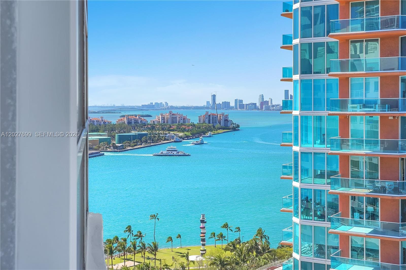 A12027699 — Miami Beach — 10