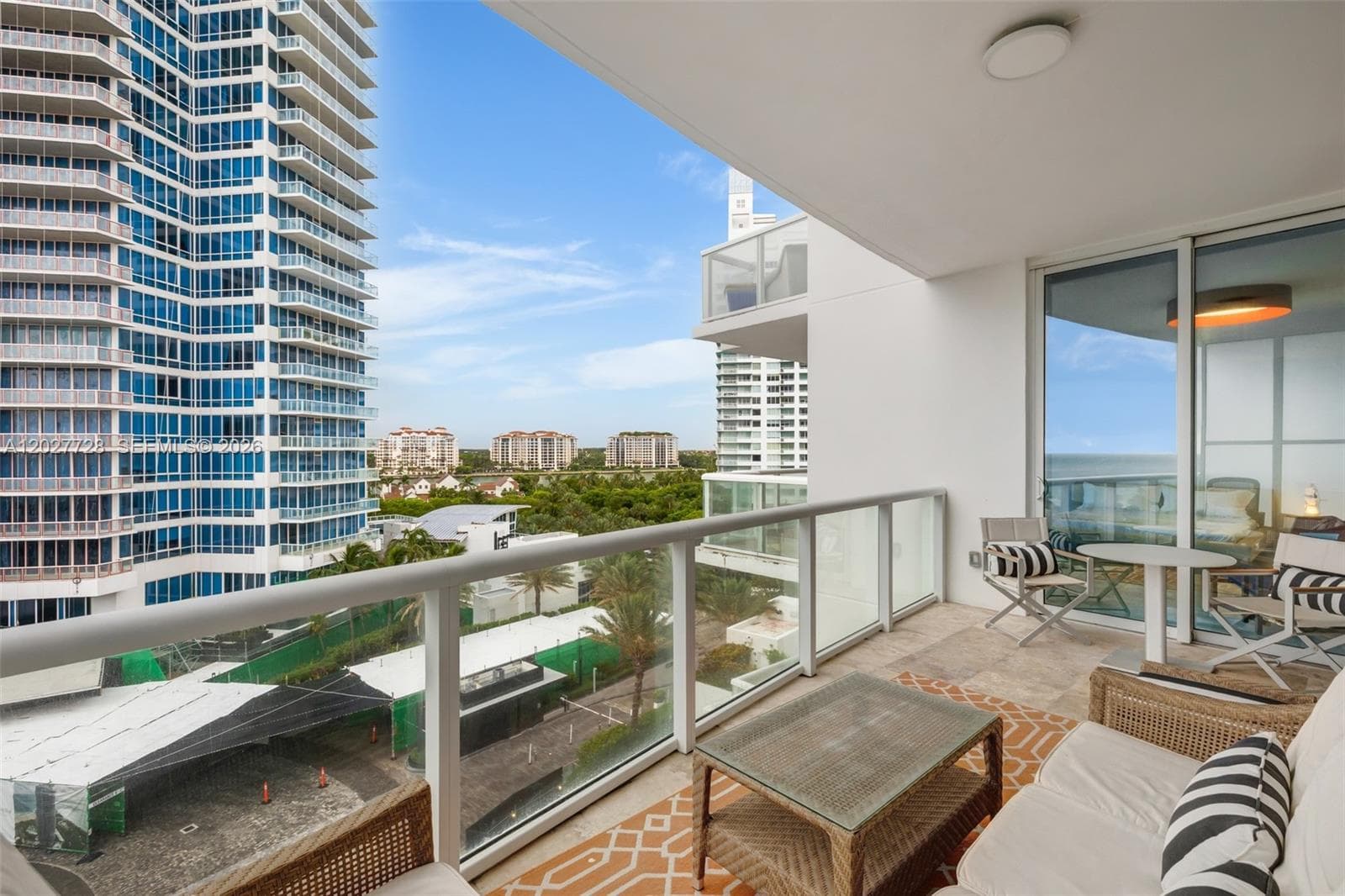 A12027728 — Miami Beach — 18