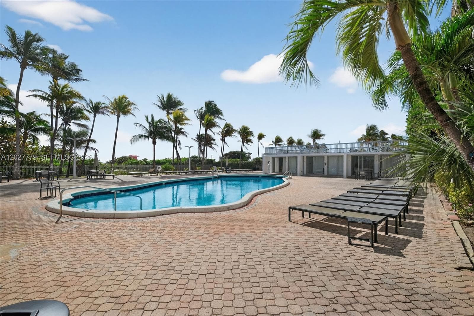 A12027779 — Miami Beach — 47