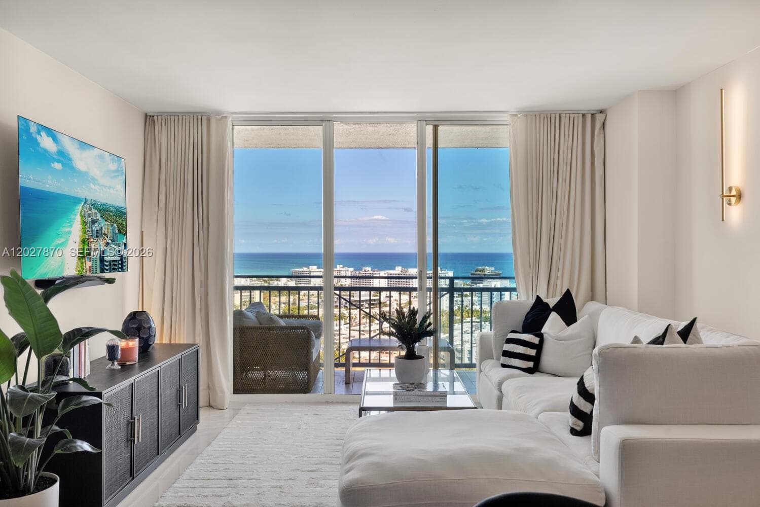 A12027870 — Miami Beach — 3