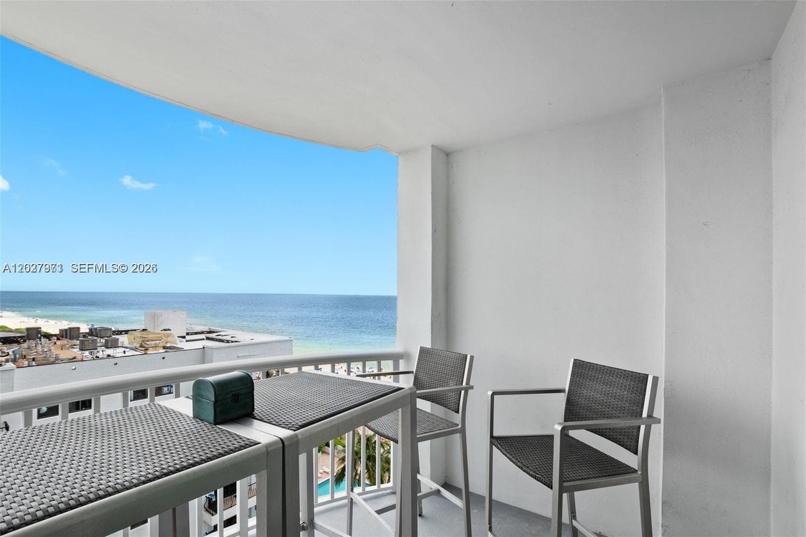 A12027971 — Miami Beach — 5