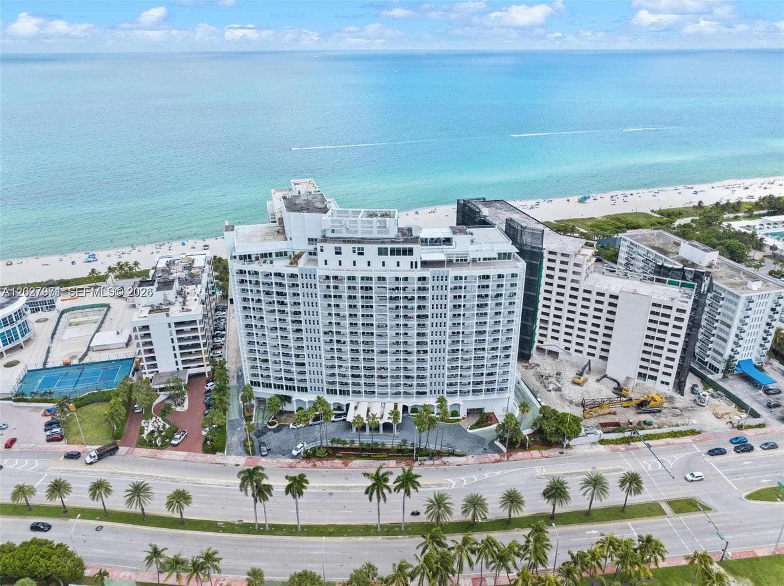 A12027971 — Miami Beach — 40