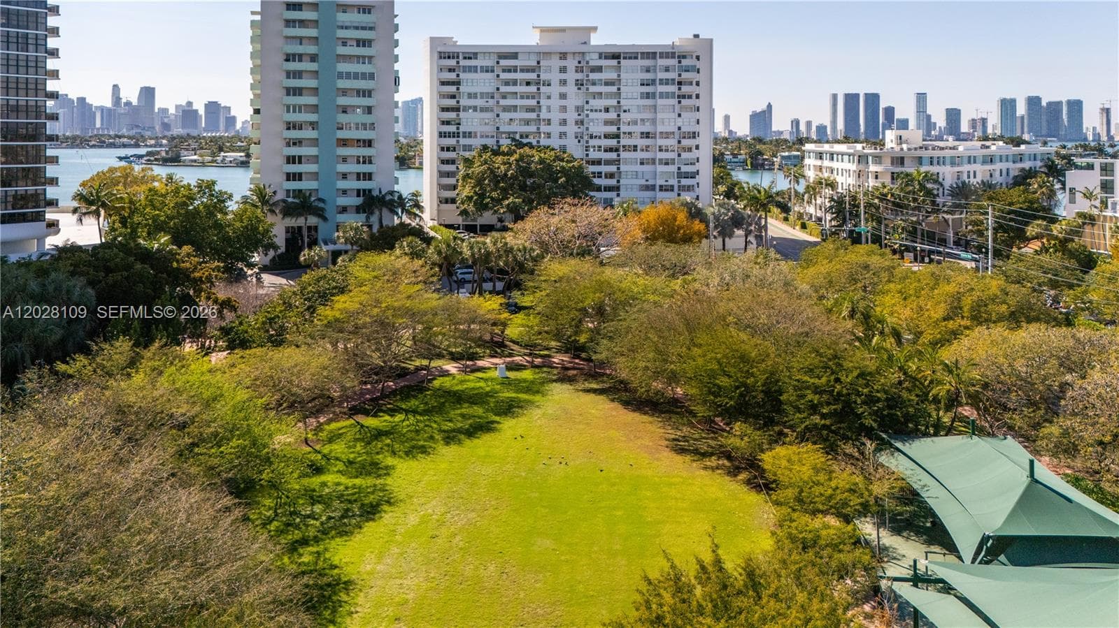 A12028109 — Miami Beach — 56
