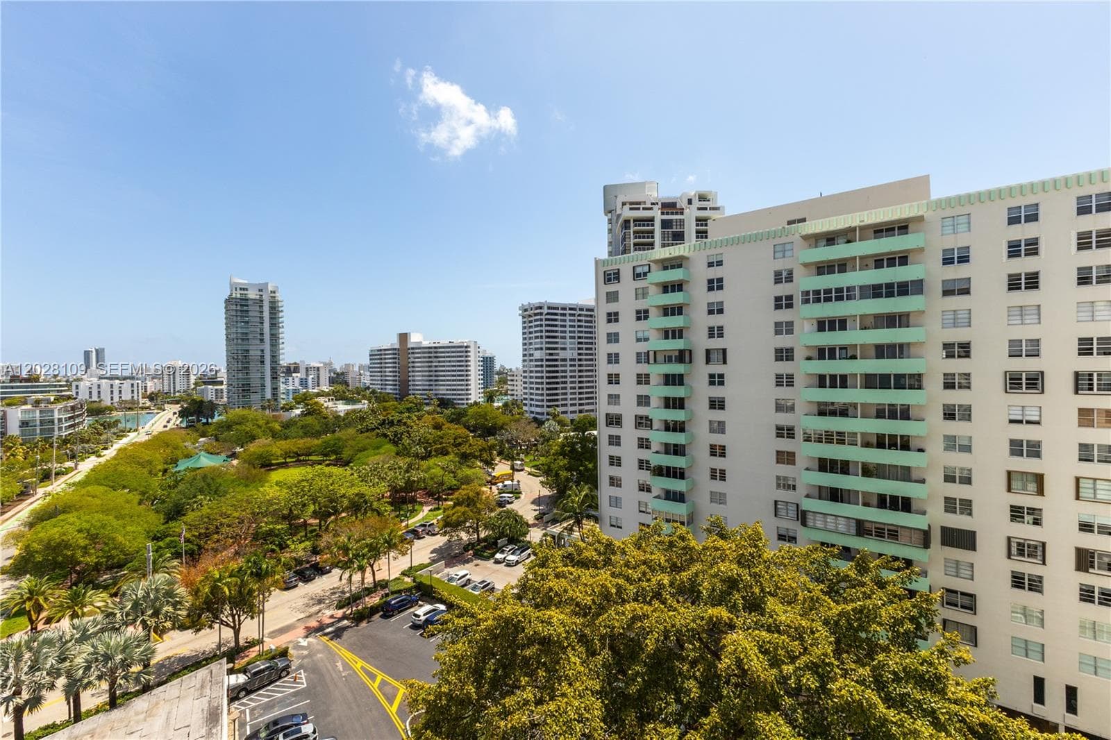A12028109 — Miami Beach — 22