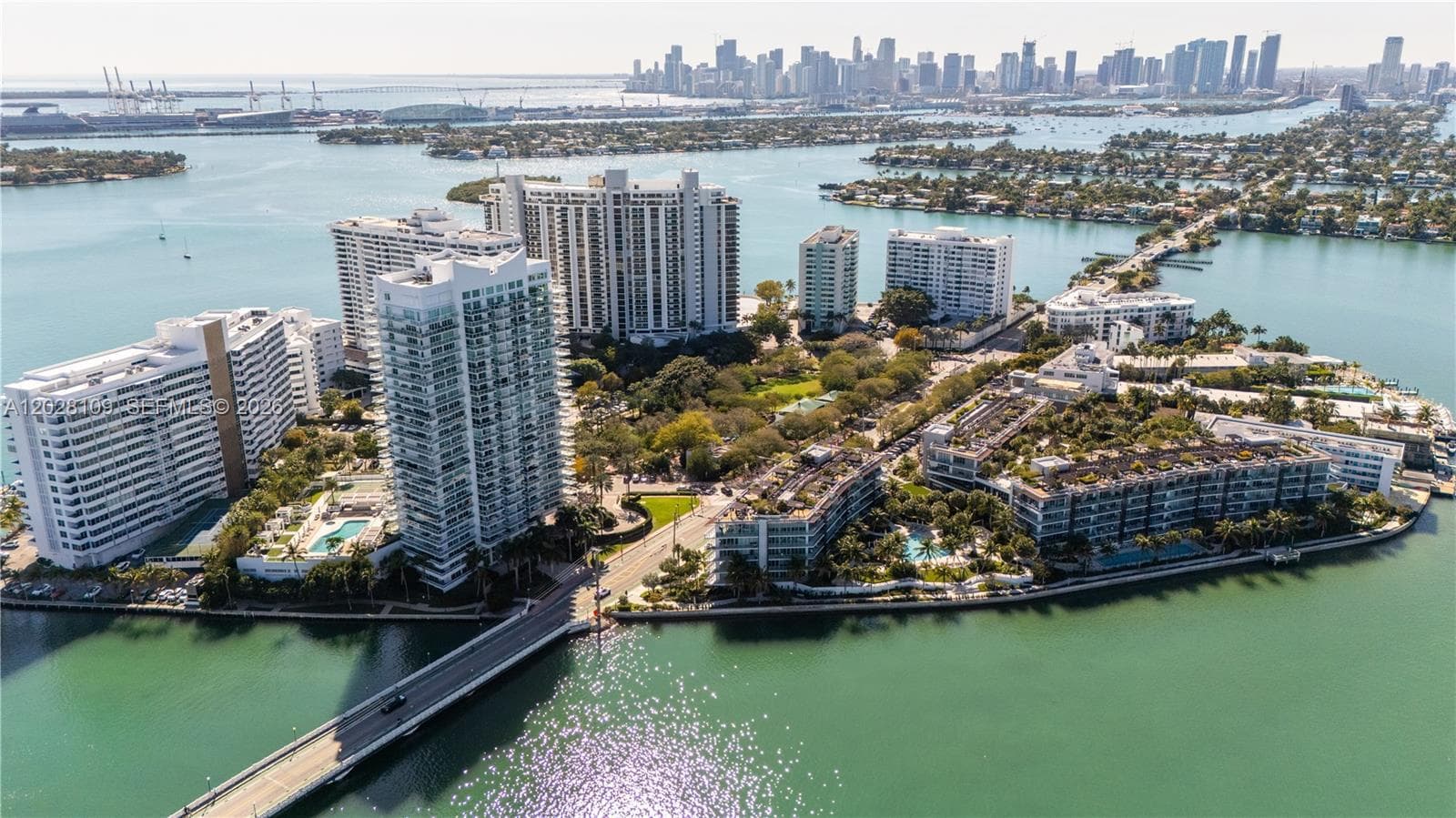 A12028109 — Miami Beach — 54