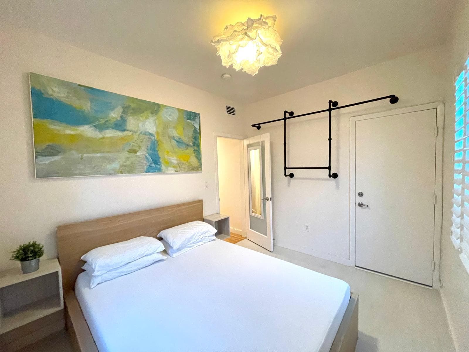 B26034929 — Miami Beach — 34