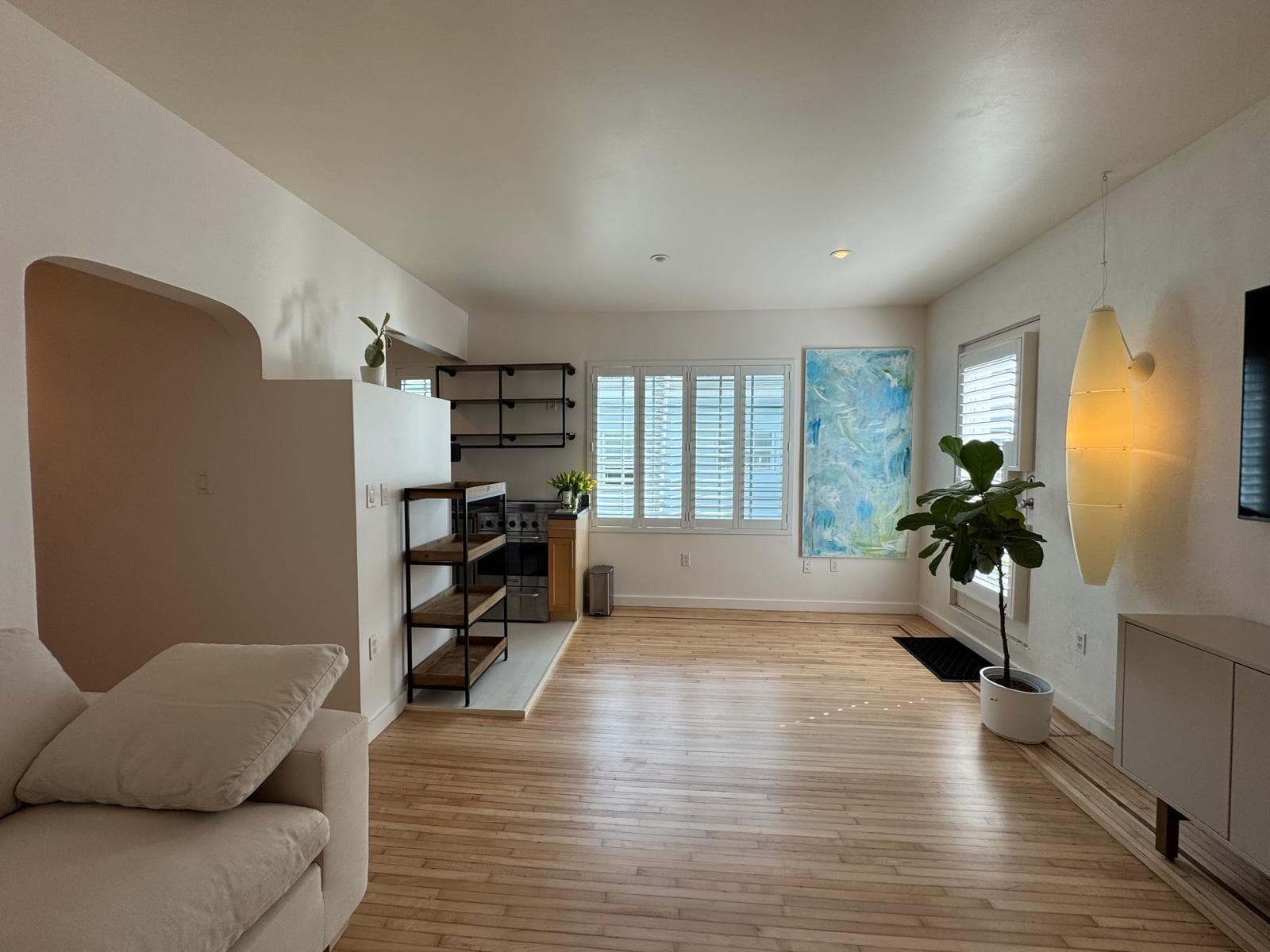 B26034929 — Miami Beach — 11
