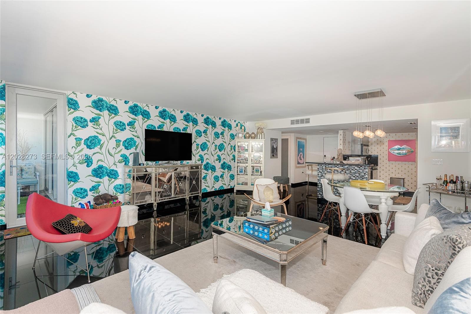 A12028273 — Miami Beach — 5