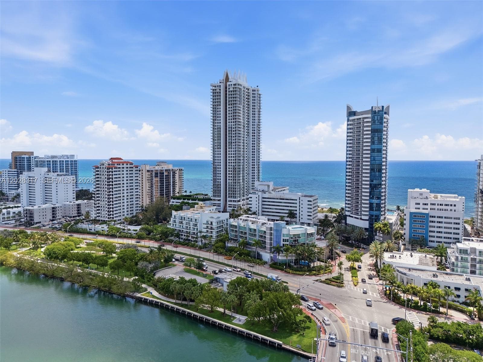 A12028317 — Miami Beach — 38