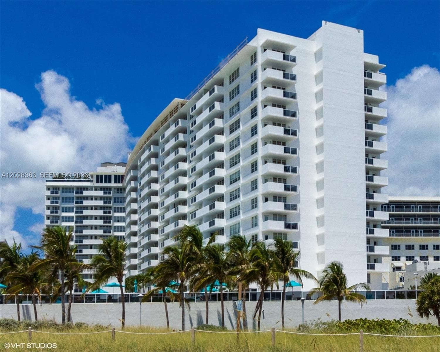 A12028383 — Miami Beach — 31