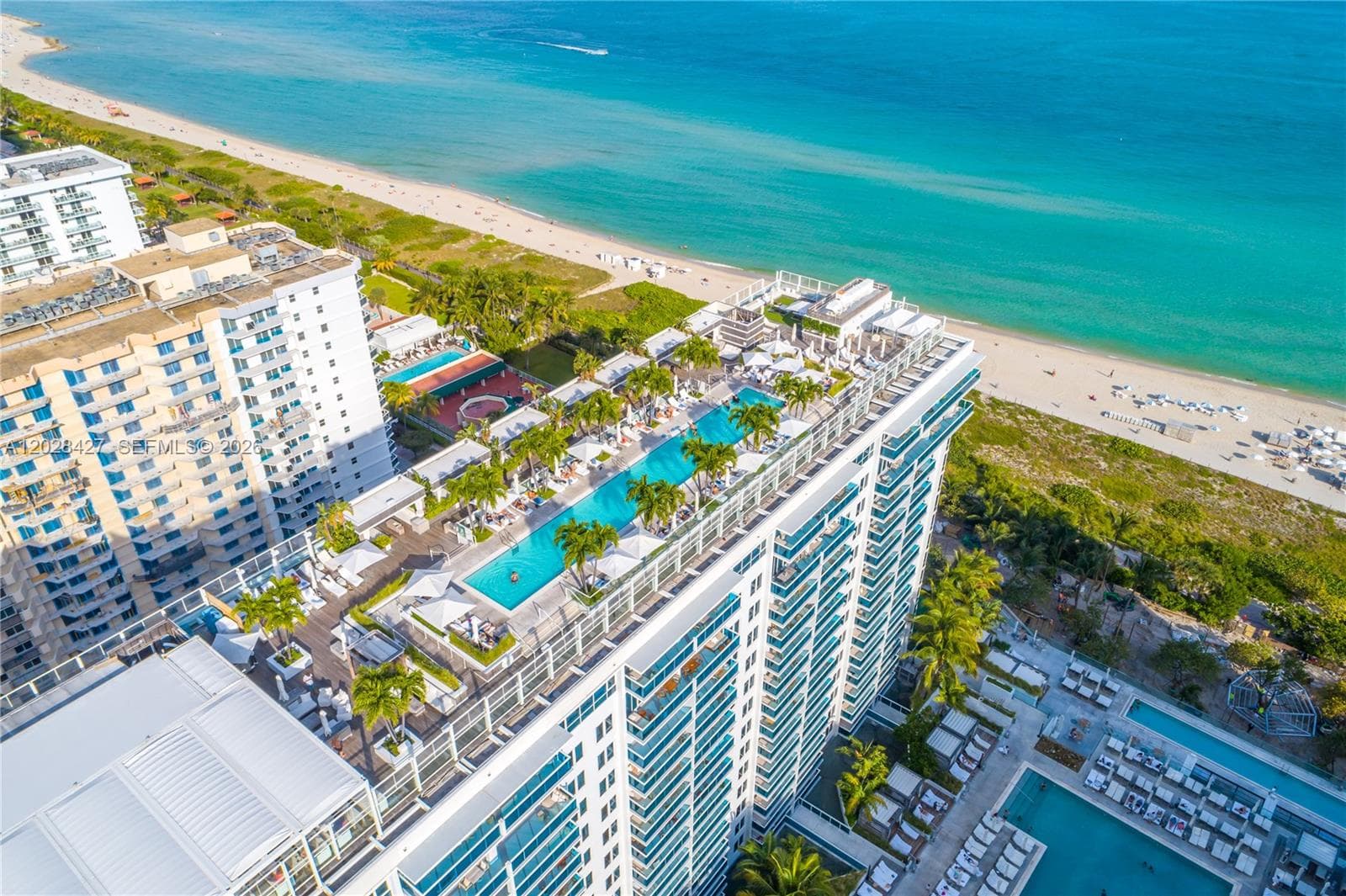 A12028427 — Miami Beach — 30