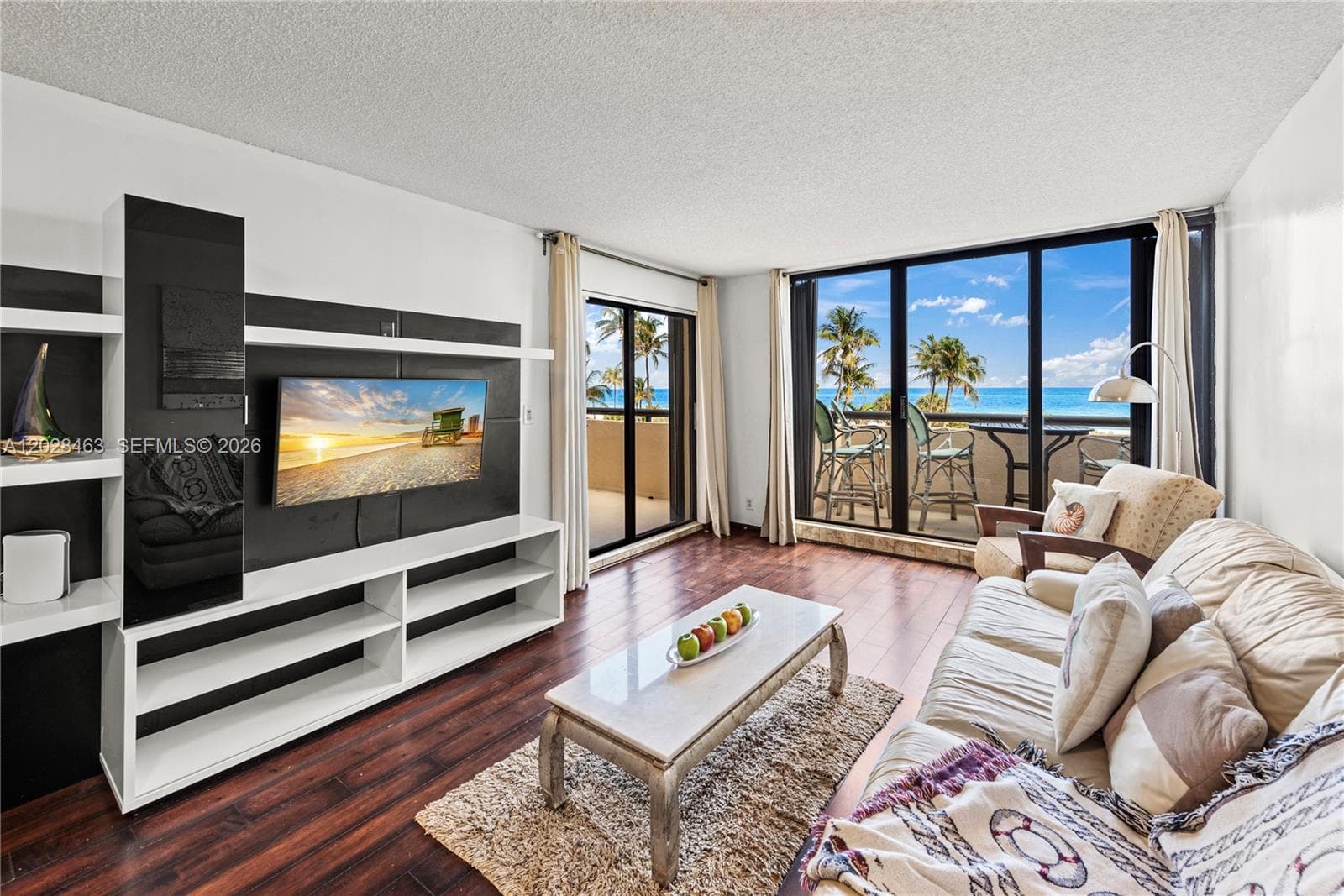 A12028463 — Miami Beach — 5