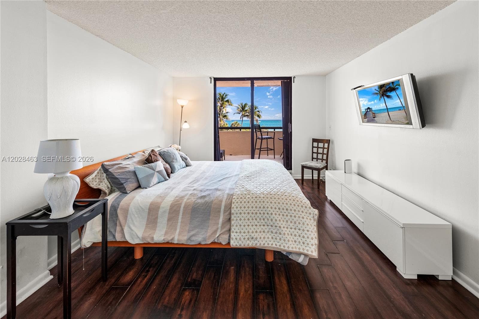 A12028463 — Miami Beach — 19