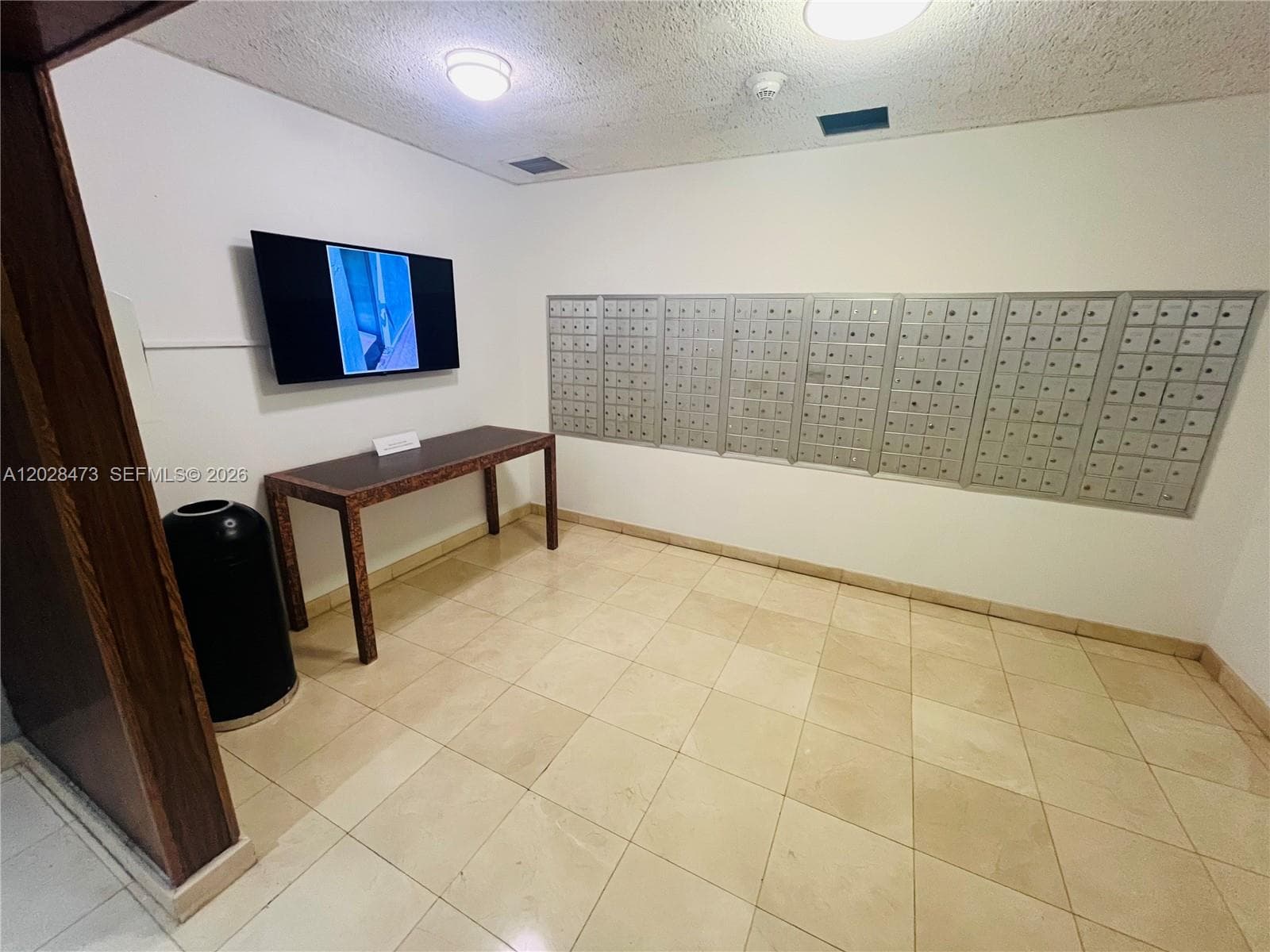 A12028473 — Miami Beach — 23