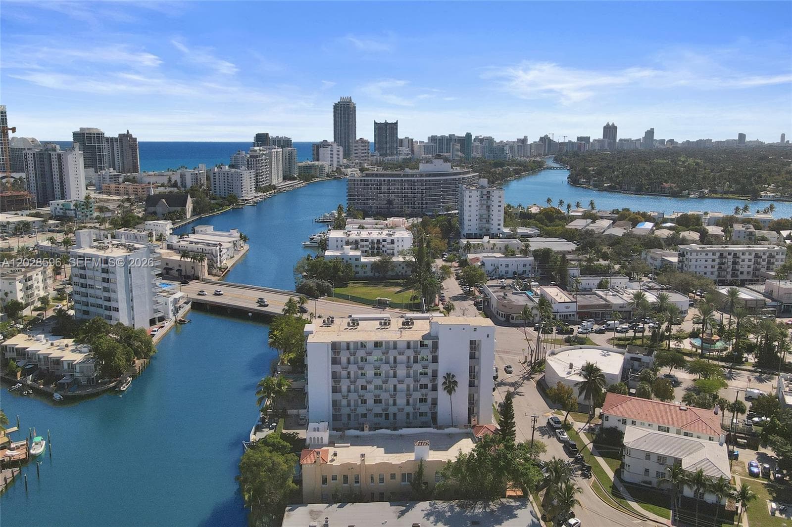 A12028596 — Miami Beach — 18