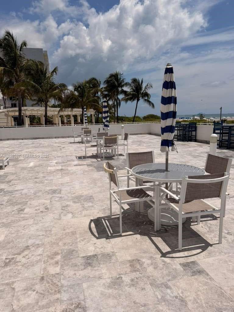 A12028597 — Miami Beach — 5