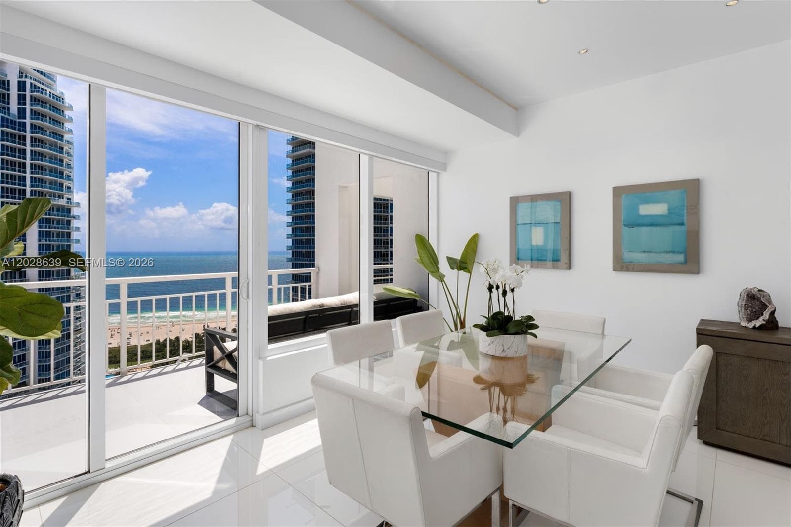 A12028639 — Miami Beach — 6