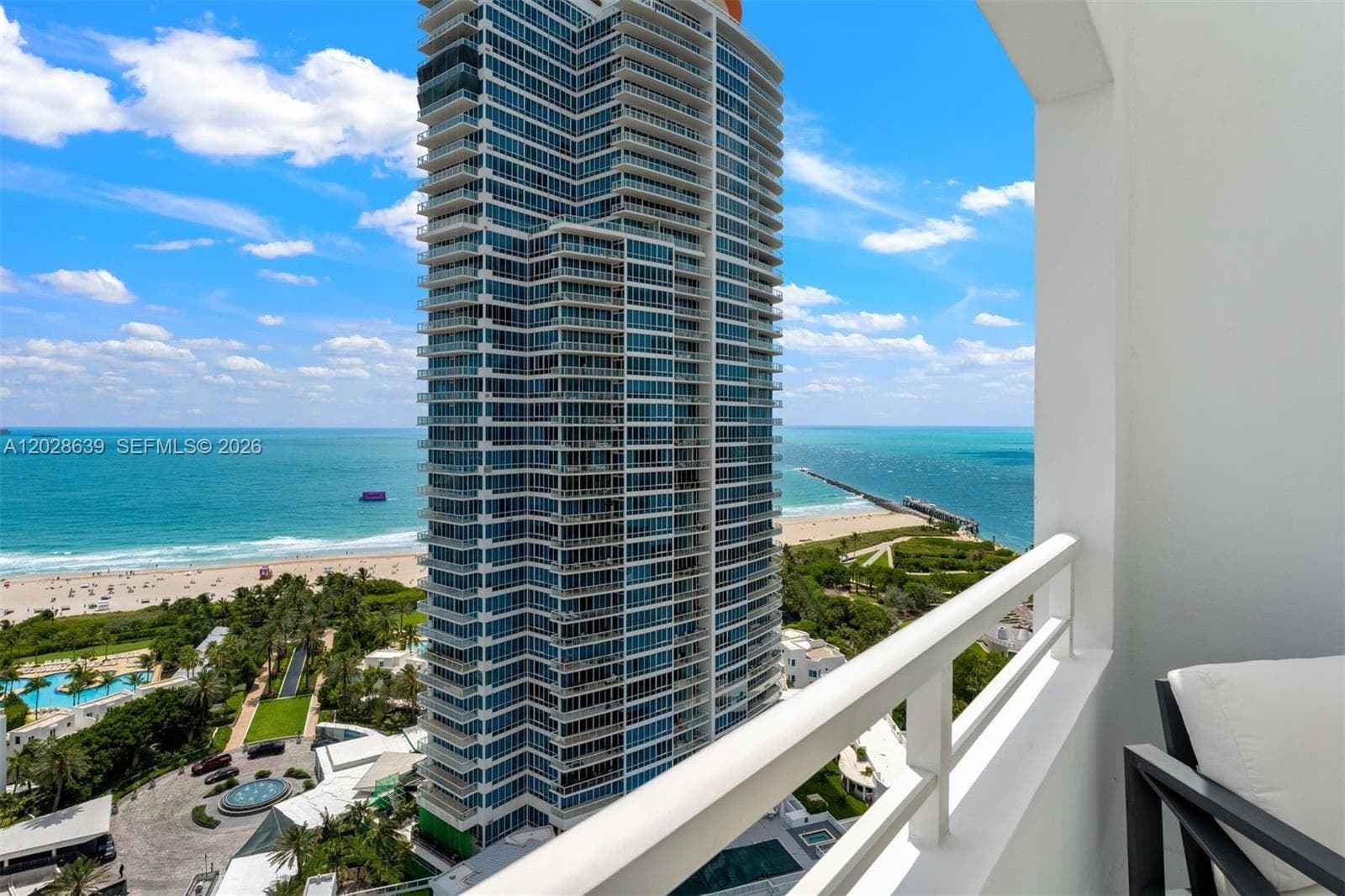 A12028639 — Miami Beach — 22
