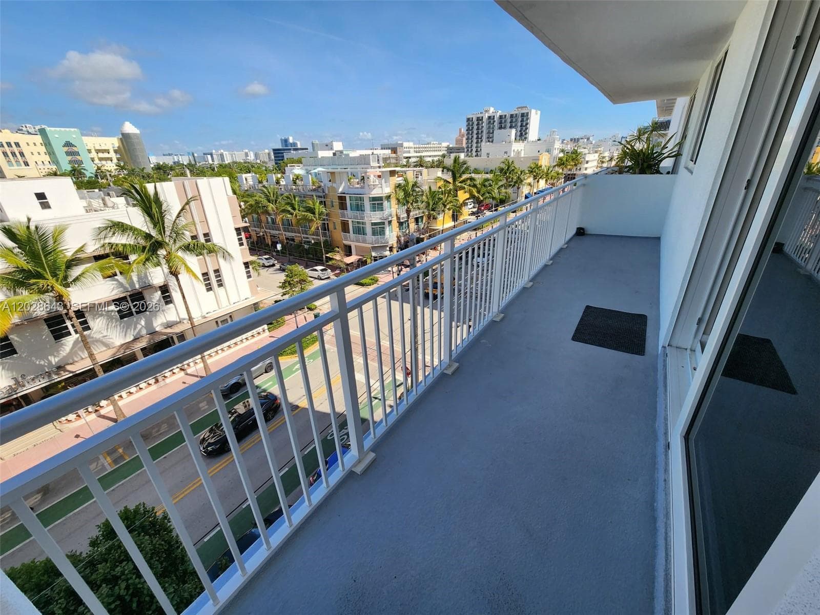 A12028643 — Miami Beach — 6