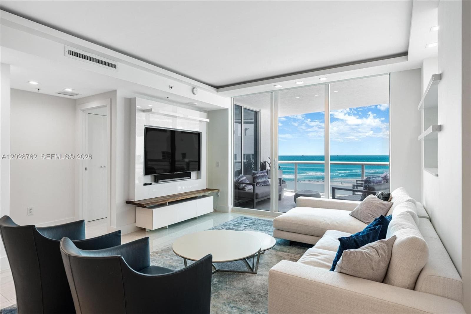 A12028762 — Miami Beach — 3