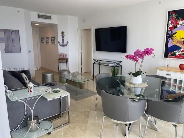 A12028870 — Miami Beach — 2