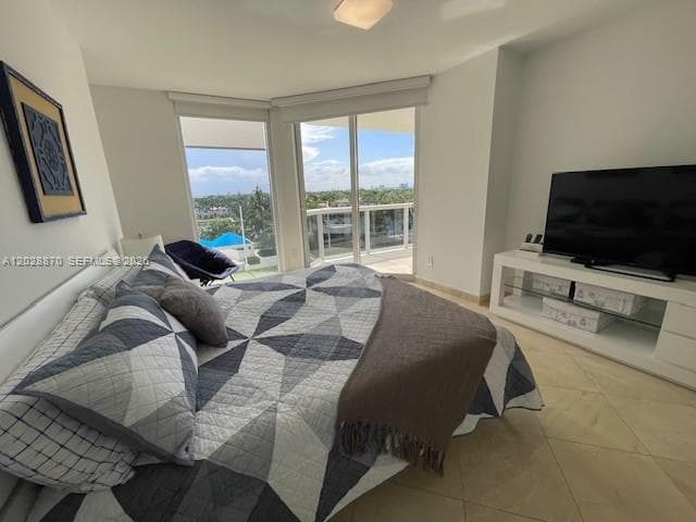 A12028870 — Miami Beach — 9