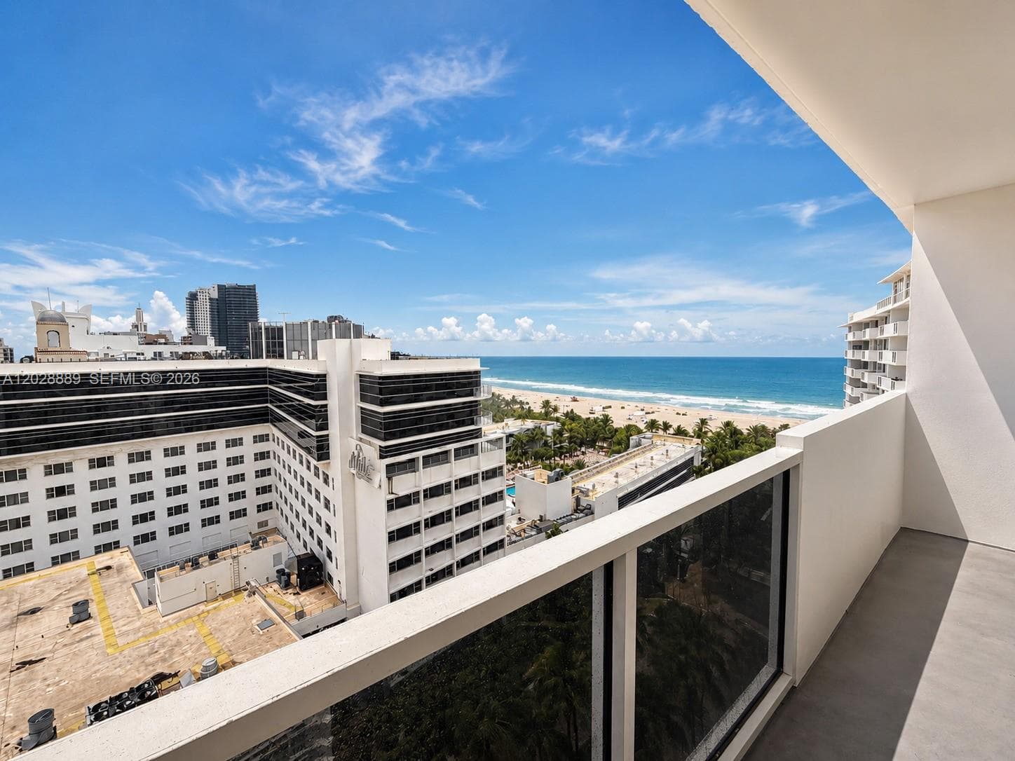 A12028889 — Miami Beach — 15