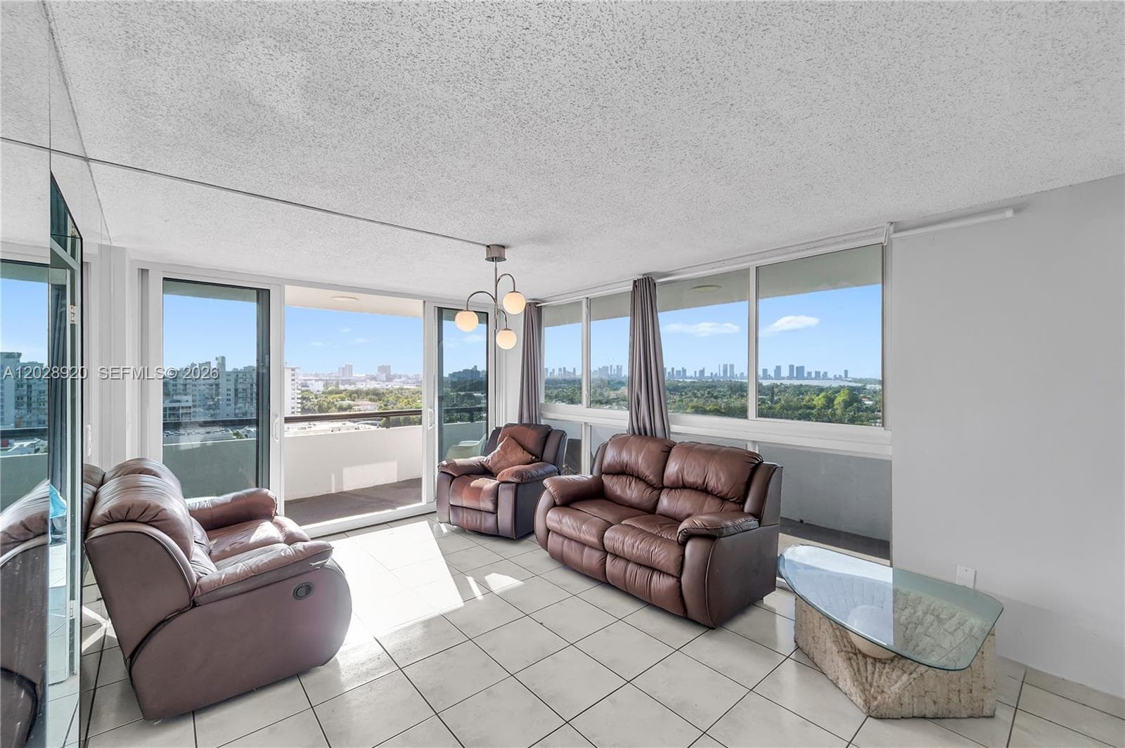 A12028920 — Miami Beach — 9