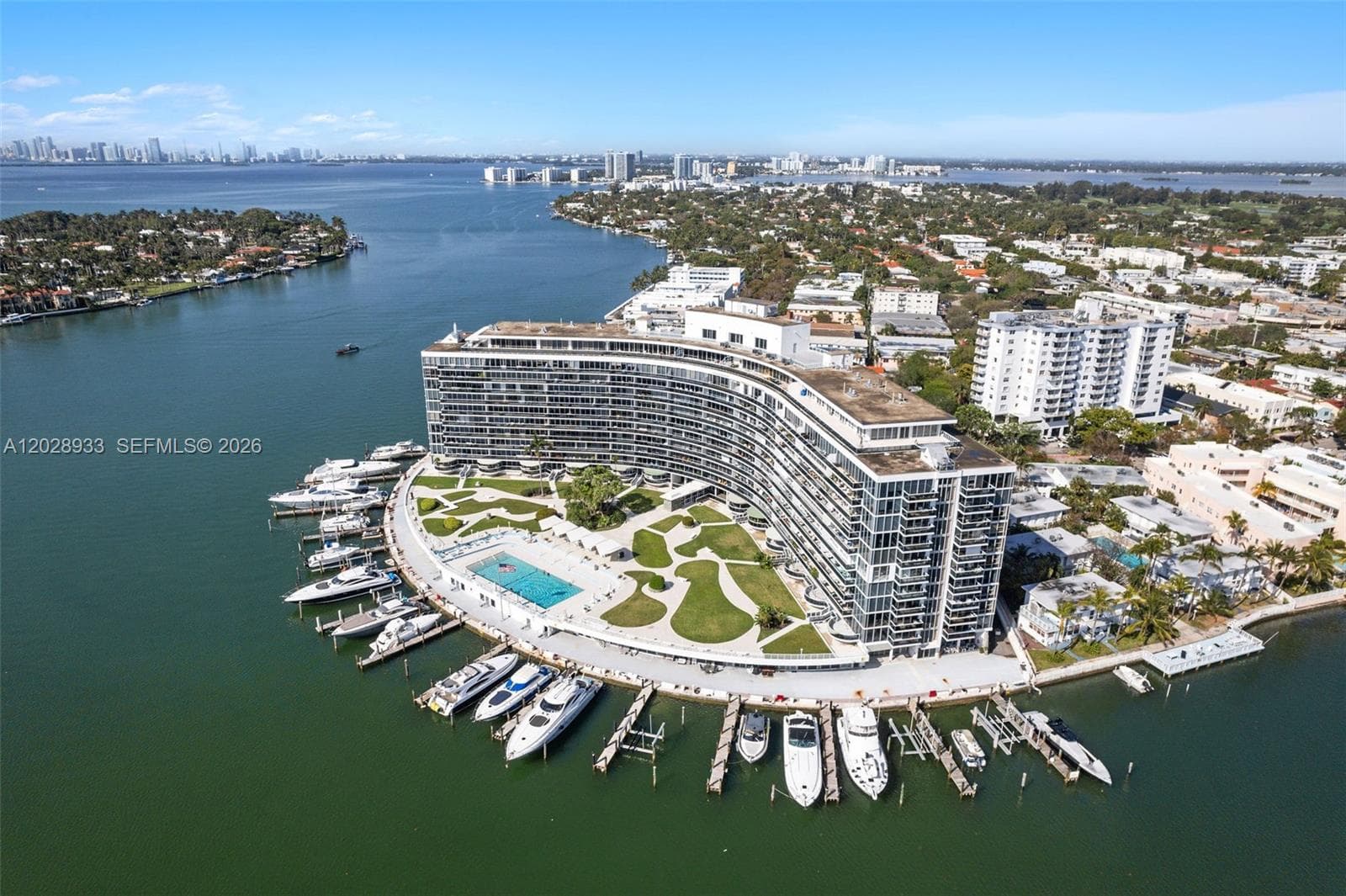 A12028933 — Miami Beach — 23