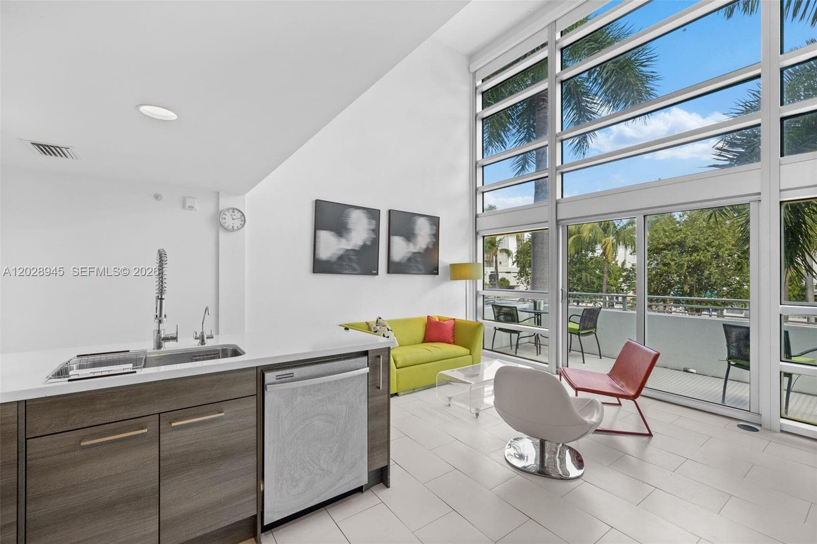 A12028945 — Miami Beach — 9