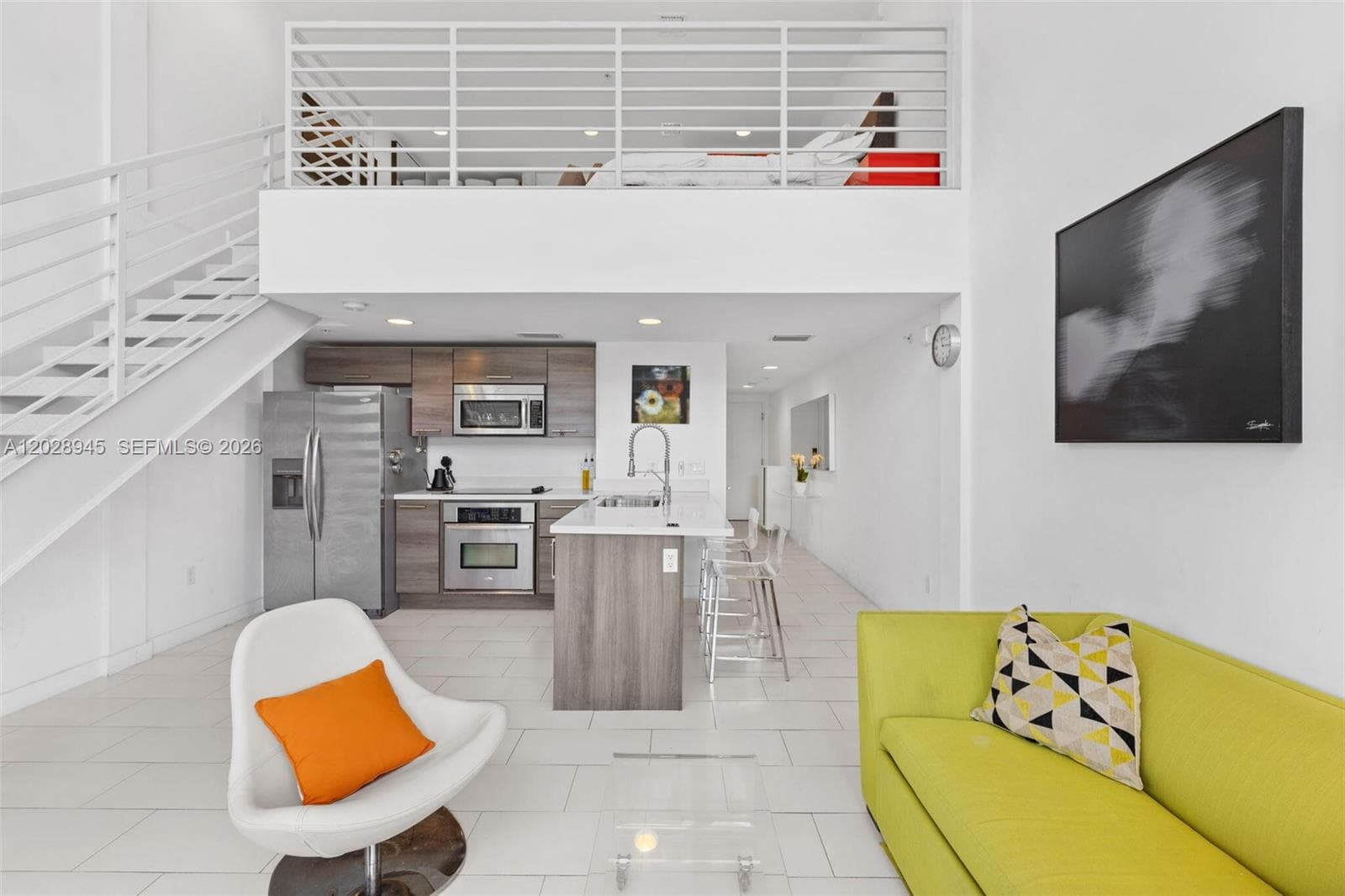 A12028945 — Miami Beach — 31