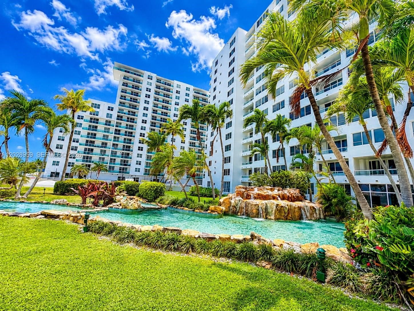 A12028959 — Miami Beach — 2
