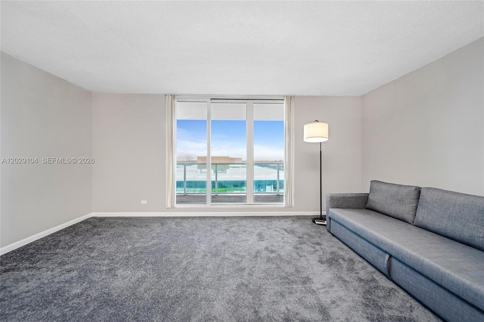 A12029104 — Miami Beach — 14